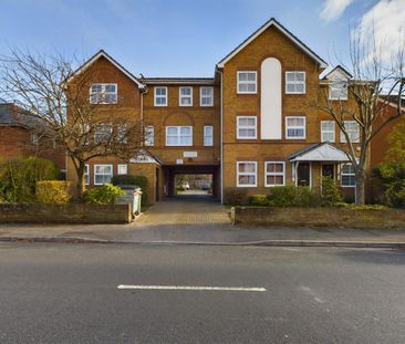 2 bedroom Flat To Let - Photo 2