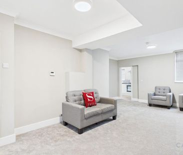 4 bedroom semi-detached house to rent - Photo 2