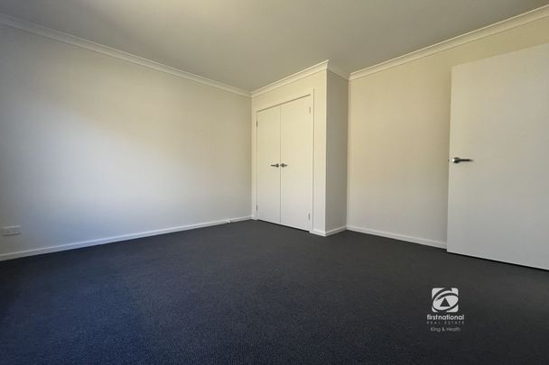 EASY MODERN LIVING - Photo 1