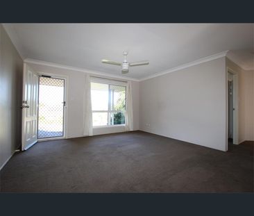 2 Raymond Court, Mount Warren Park, Qld 4207 - Photo 4
