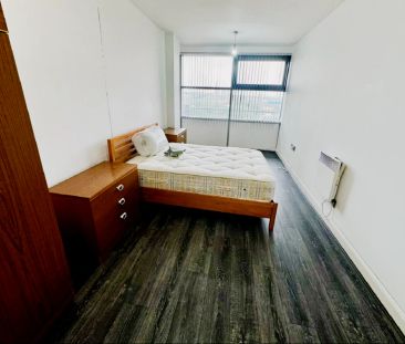 2 Bed 2 Bath - Photo 3