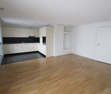 Moderne 3.5-Zimmerwohnung mit Balkon - Foto 4
