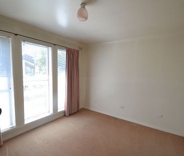 Lovely two bedroom in Norwood, Live Here! - Photo 3