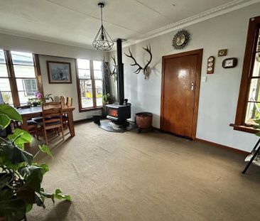 36 Mackenzie Street, Winton - Photo 3