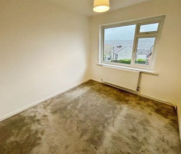 Meadow Close, Pengam, BLACKWOOD - Photo 5