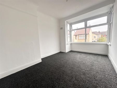 Danescourt Road, Birkenhead - Photo 2