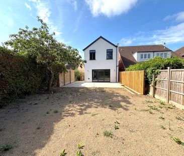 3 bedroom detached house to rent - Photo 3