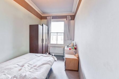 3 bedroom flat to rent - Photo 4