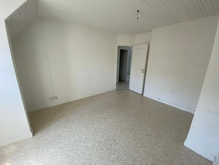 Location Appartement 2 pièces 44m² LE CREUSOT 71200 - Photo 3