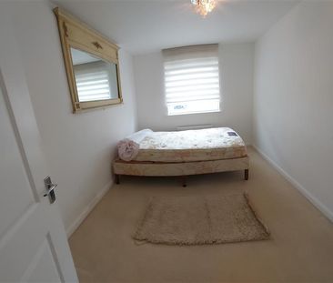 Minotaur Way, Pentrechwyth, SWANSEA - Photo 3