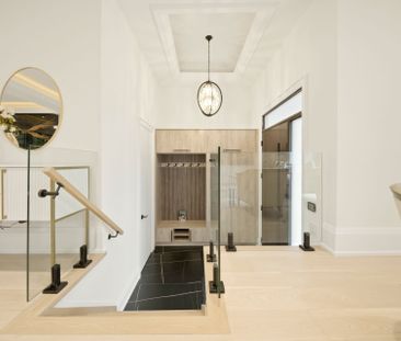 For Lease - 28 Pine Avenue, Mississauga, Ontario - Photo 3
