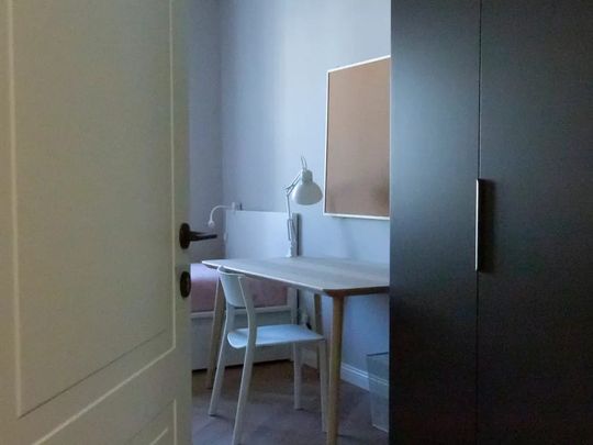 Piazza Leonardo da Vinci, Milan, Lombardy 20133 - Photo 1