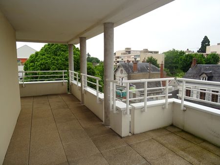 Location Appartement 2 Pièces 51 m² - Photo 4