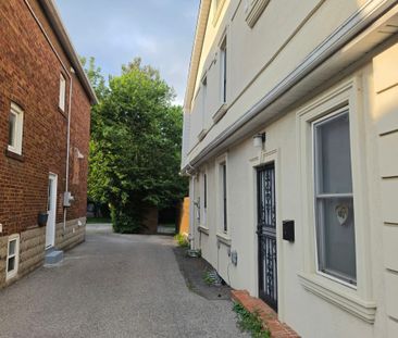 For Lease - 154 Davisville Avenue, Toronto, Ontario - Photo 4