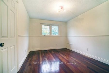 For Lease - 310 Hidden Trail, Toronto, Ontario - Photo 5