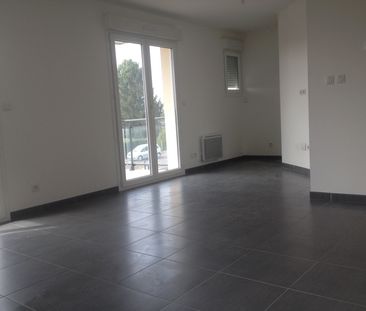 Location Appartement 2 pièces 44m² ST JEAN LE BLANC 45650 - Photo 2