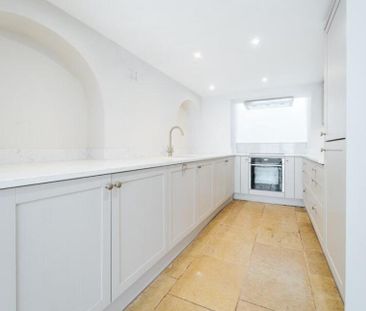 4 bedroom terraced house to rent - Photo 5