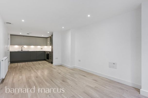 Windmill Lane, Hanwell - Photo 1