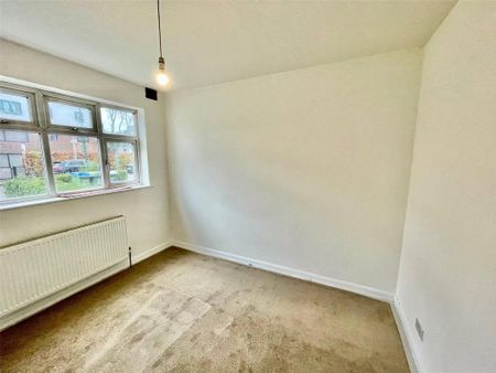 2 bedroom maisonette to rent - Photo 3