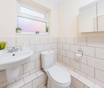 6 bedroom terraced house to rent - Photo 2