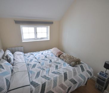 1 bedroom Flat To Let - Photo 4