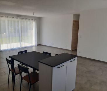 Location Maison 4 pièces 99m² - Photo 1