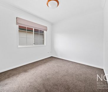 Gorgeous Terrace-Style Town House In The Heart Of Toowong! - Photo 1