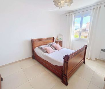 Maison Sanary Sur Mer 3 pièce(s) 4 personnes LOCATION SAISONNIERE - Photo 2