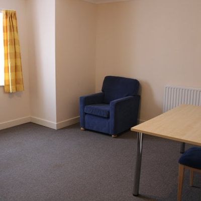 Maddalena House, Hill Lane - Photo 1