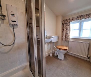 3 bedroom detached house to rent - Photo 3