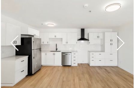beau condo 4 1/2 rénové , lumineux à louer à Brossard - Photo 4