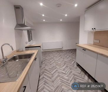 4 bedroom terraced house to rent - Photo 6