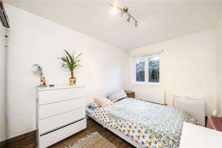 St. Laurence Close, Queens Park, NW6, London - Photo 2