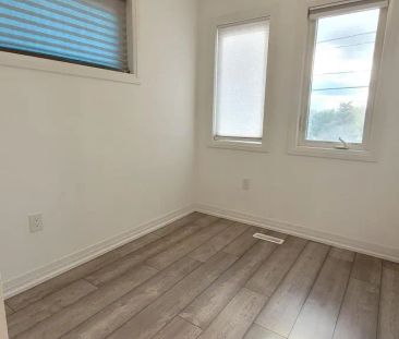 31 FAIRLANE AVENUE - Photo 4