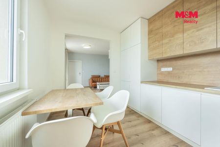 Pronájem bytu 3+1 70 m², U Tvrze 542, Hostouň - Photo 4