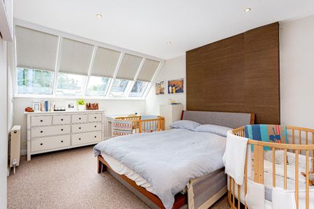 Lancaster Grove, Belsize Park, London - Photo 3