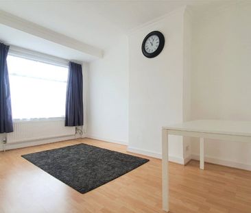 Grange Road, Harrow, Middlesex, HA1 - Photo 4