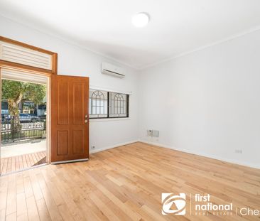 Unbeatable Location – The Perfect Home! - Photo 1