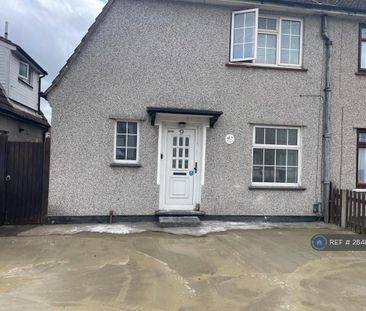 3 bedroom semi-detached house to rent - Photo 6