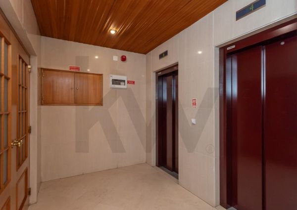 Apartamento T4 em Lisboa