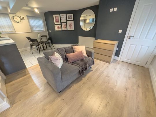 Studio to rent - Photo 1