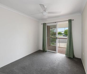 Beautifully Refreshed Apartment in The Heart of Everton Park - Photo 2