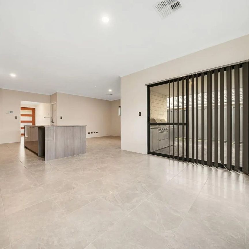 CONTEMPORARY 3 X 2 EGLINGTON HOME - Photo 1