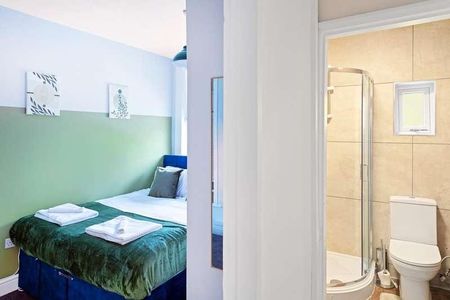 Russell Road, Forest Fields, NG7 - Photo 5