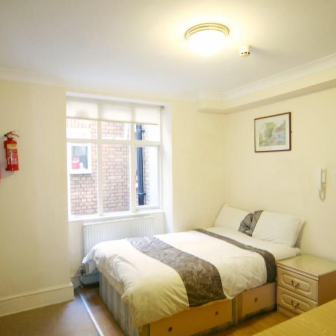 studio property to let - Photo 1