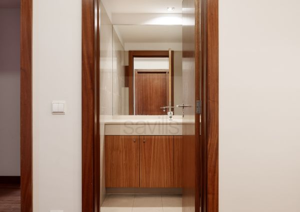 Apartamento T3+1 para arrendar em condomínio fechado na Foz