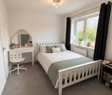3 bedroom terraced house to rent - Photo 2
