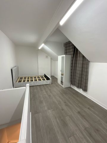 2 Bed Terraced House, Garnet Terrace, LS11 - Photo 3