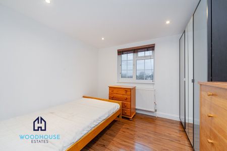 Brookfield Crescent, Mill Hill, NW7 - Five Bedroom Semi-Detached House To Rent - £912pw / £3,950pcm - Photo 4