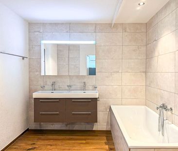 Generous penthouse apartment with its own attic and beautiful views - Foto 1